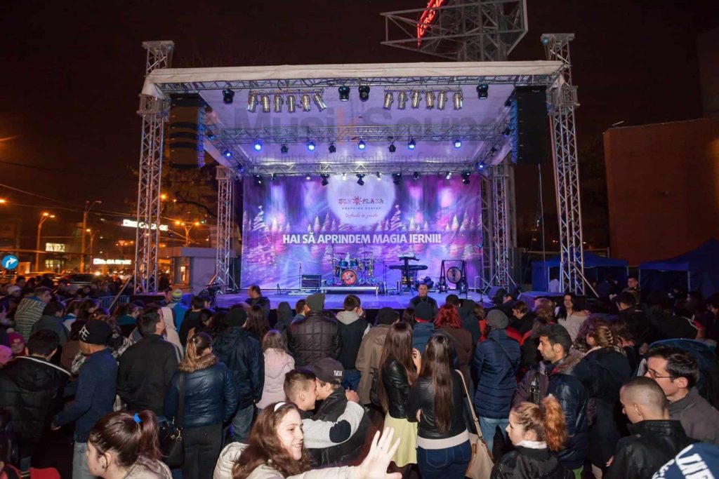 scena-mall-concert